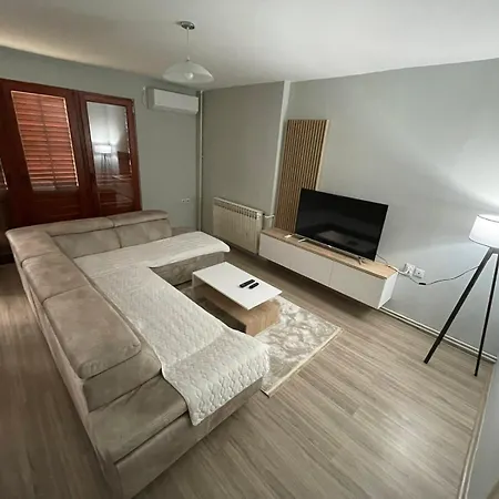B Z Bros Apartment *